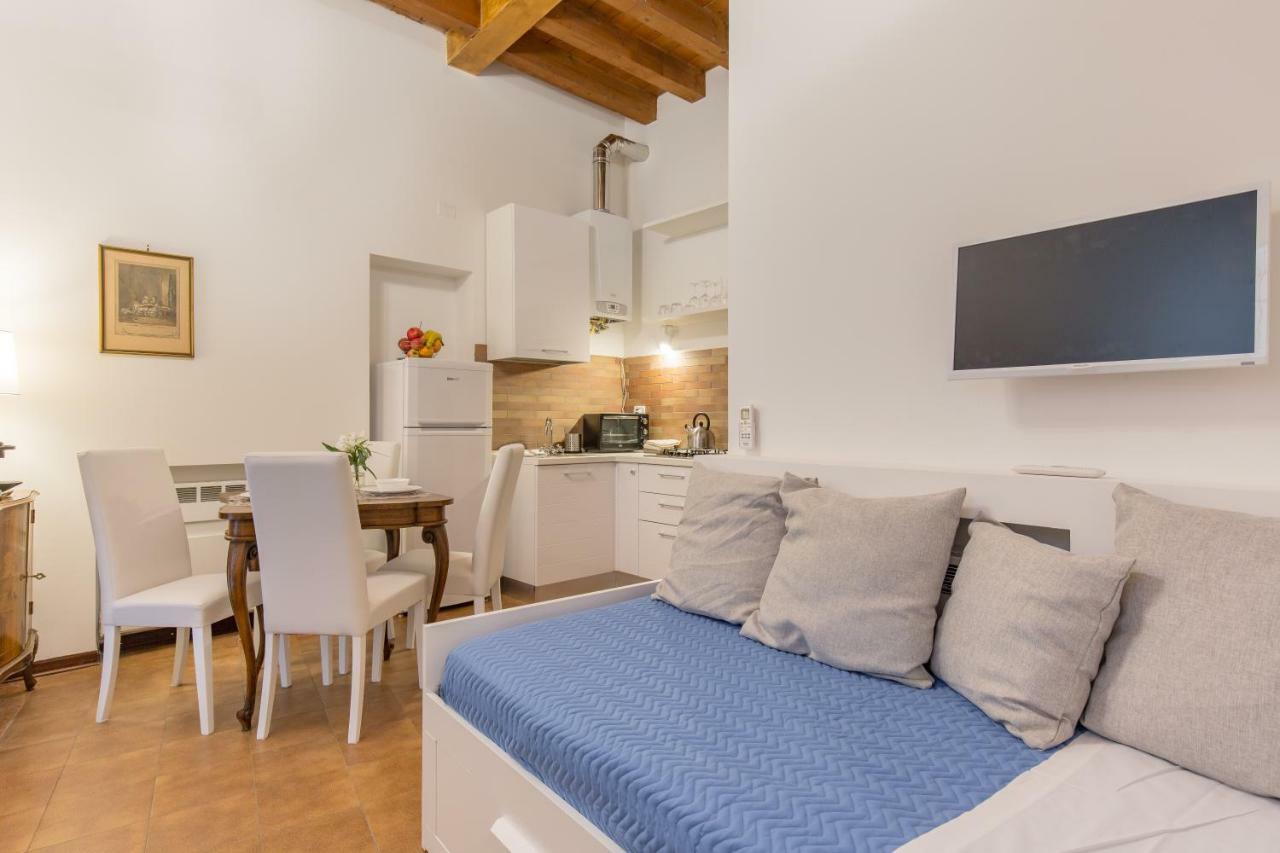 Residenza Giulietta Capuleti Apartment Verona Bagian luar foto