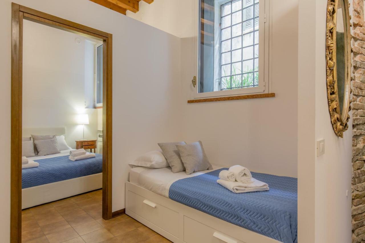 Residenza Giulietta Capuleti Apartment Verona Bagian luar foto